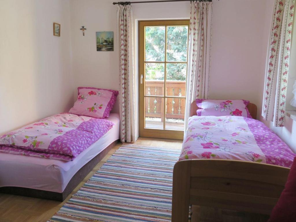 Ferienwohnung Aiblinger フラスドルフ エクステリア 写真