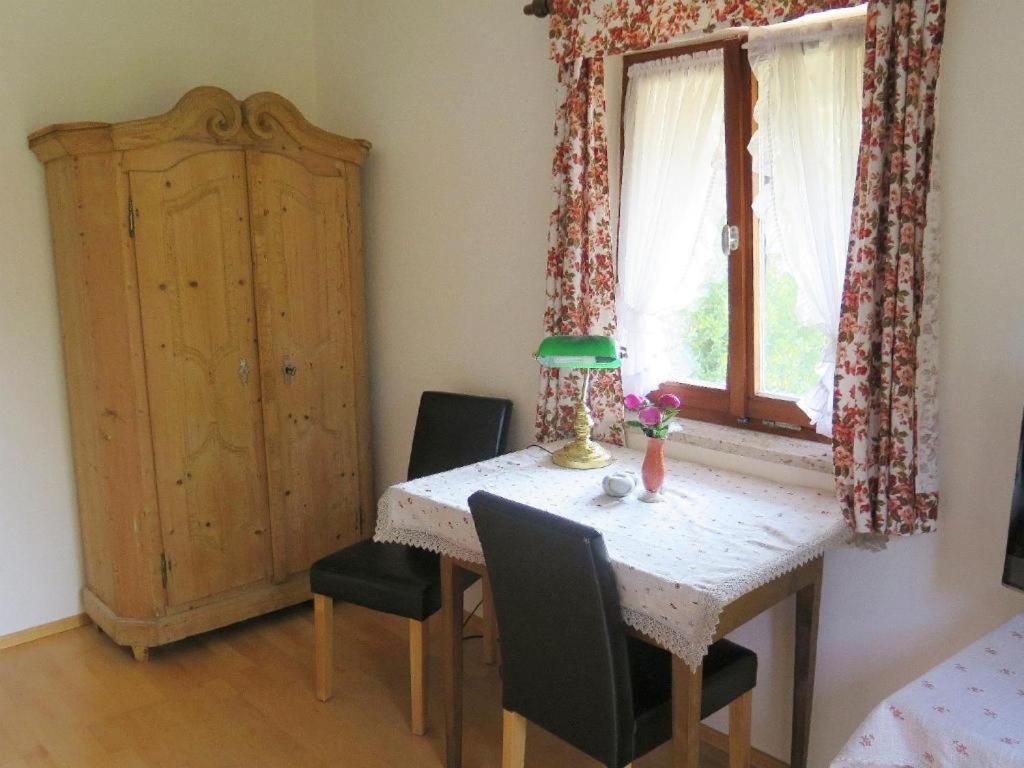 Ferienwohnung Aiblinger フラスドルフ エクステリア 写真